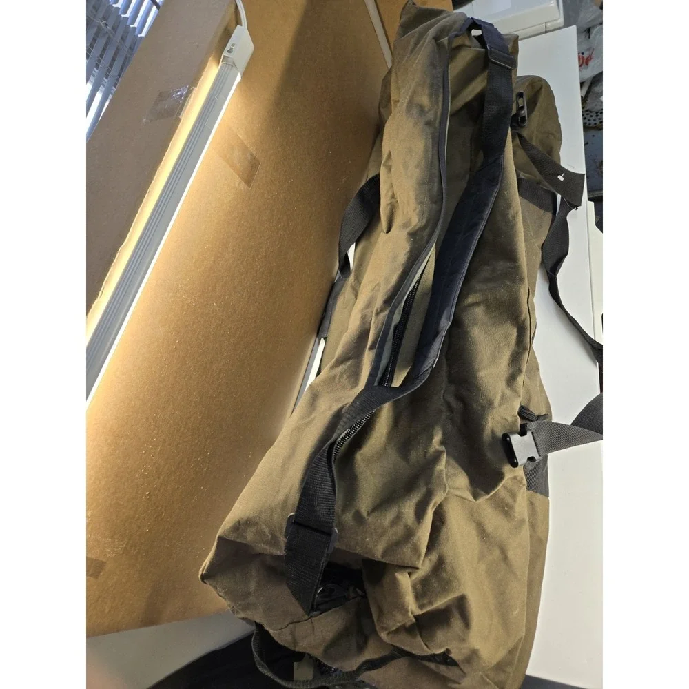 Vtg Totes Sport Duffle Bag XL Green Canvas 40x16x14